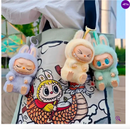 Lafufu Boneco Chaveiro Pelúcia Monstrinho 14cm / VARIADA